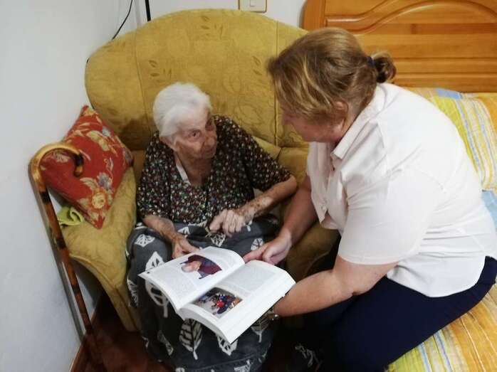 Dolores López y María Teresa Cabrera, en una imagen de archivo (Foto TA)